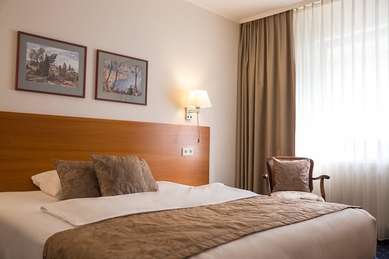 Hotel Brunnenhof Hanau Ngoại thất bức ảnh